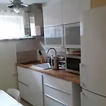 Zdroj בית אירוח *